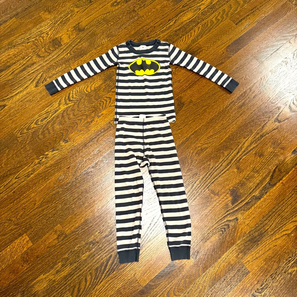 Hanna Andersson size 5 pajamas